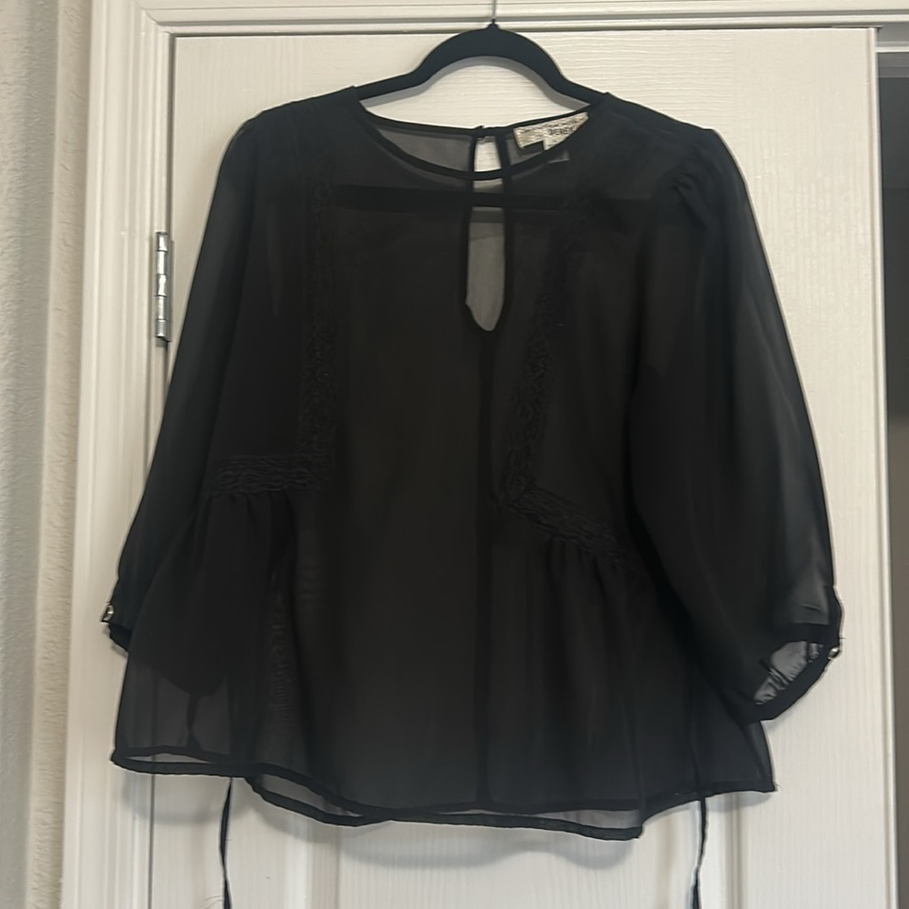 Derek Heart Black Asymmetrical Cut Out Blouse size large - Picture 8 of 11